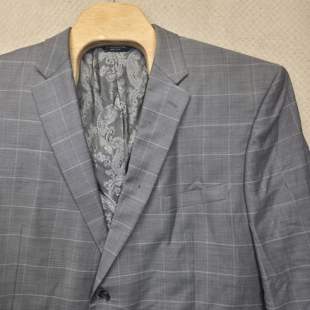 JOS A BANK Traveler Gray Windowpane Blazer Sport Coat Jacket Stretch Custom Flaw